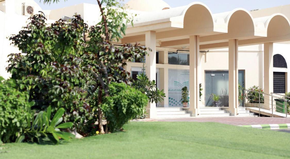 تعليم جازان يشكل لجنة لتفعيل المدارس الافتراضية والتعليم عن بعد 