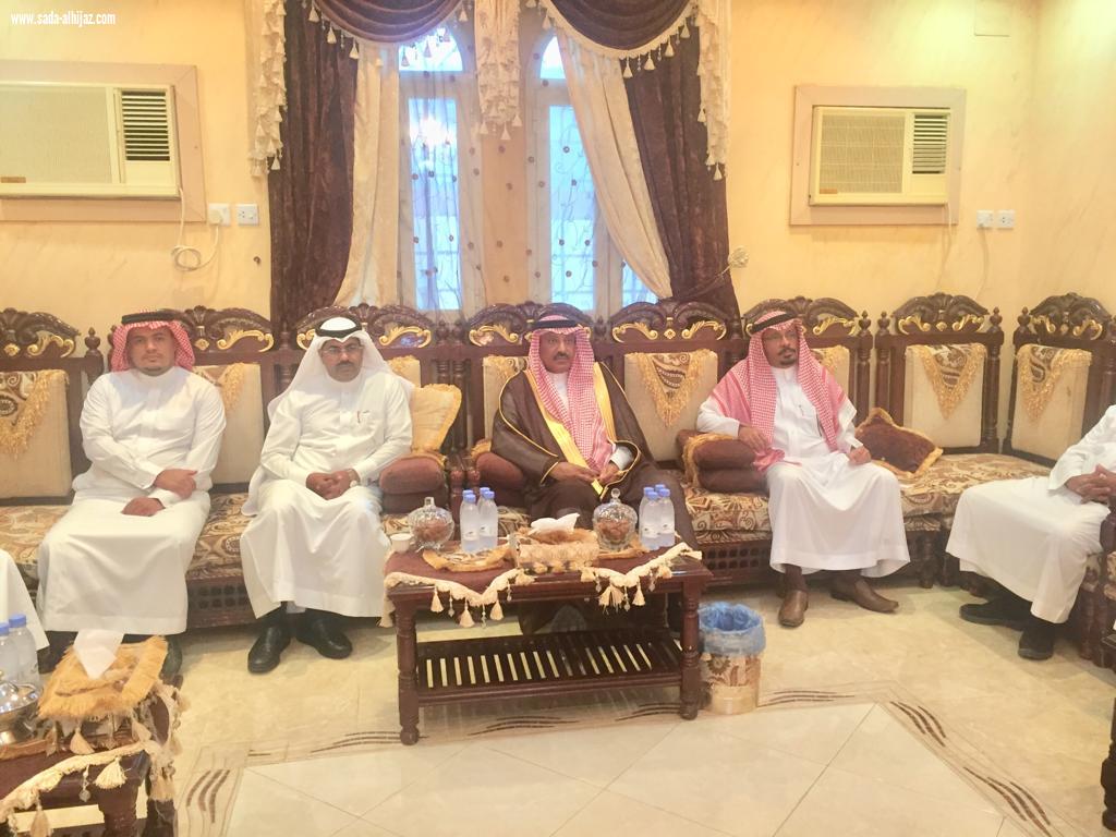 بحضور مدير صحة جازان الدكتور النجمي محافظ صامطة يدشن مشروع تطوير بيئة العمل بالقطاع الجنوبي