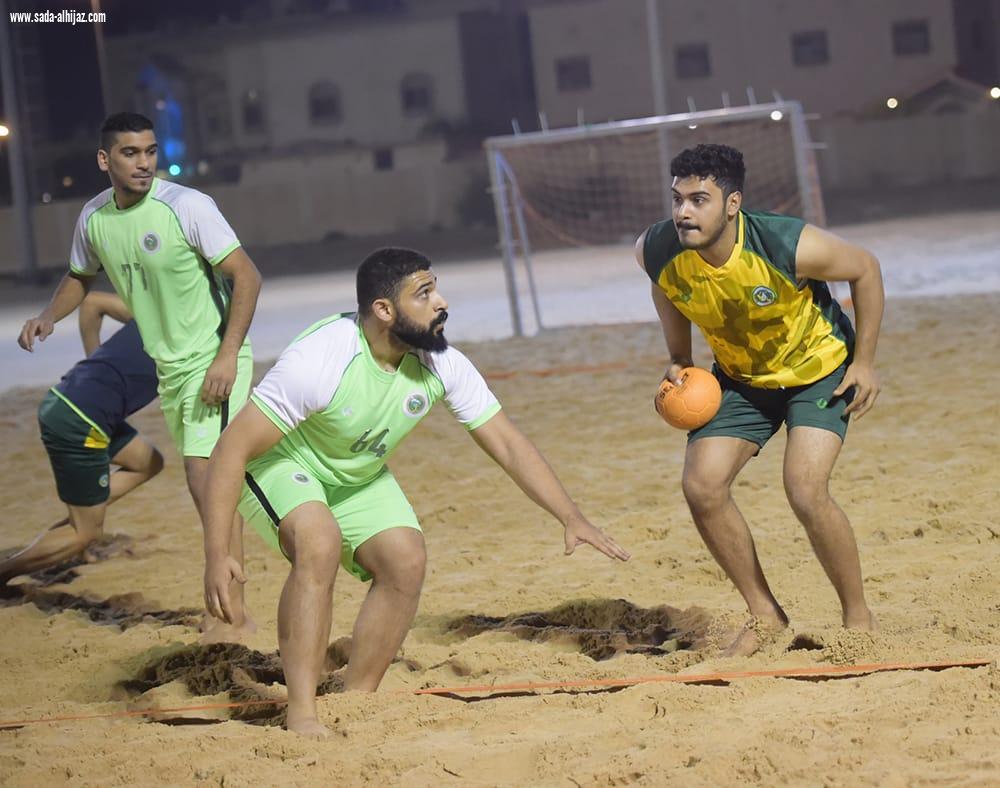 فوز مضر والخليج والمحيط  في انطلاق شاطئية اليد والمنافسات تتواصل مساء اليوم بإقامة ثلاث مباريات