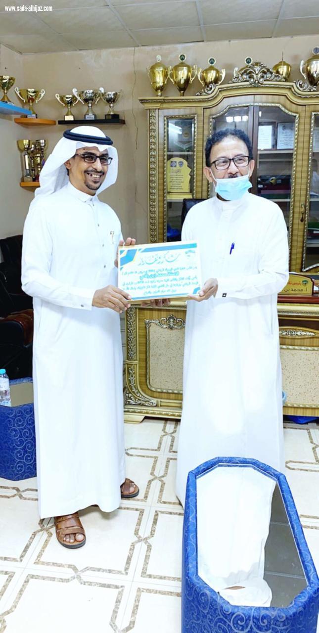 أبناء محافظة أبو عريش يقفون جنبا إلى جنب مع نادي اليرموك