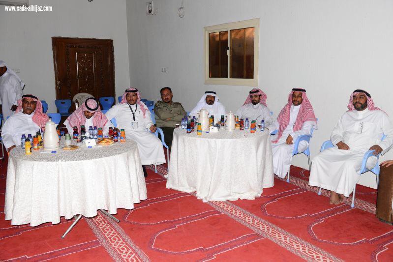 انطلاق حلقات النقاش لأولياء الأمور مع المدرسة بتعليم العلا