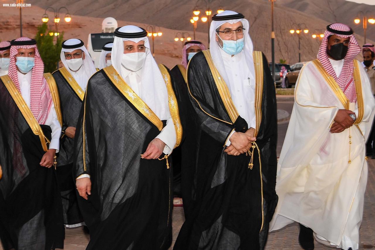 أمير منطقة تبوك يدشّن ويتفقد عدداً من المشروعات التنموية بمحافظة حقل