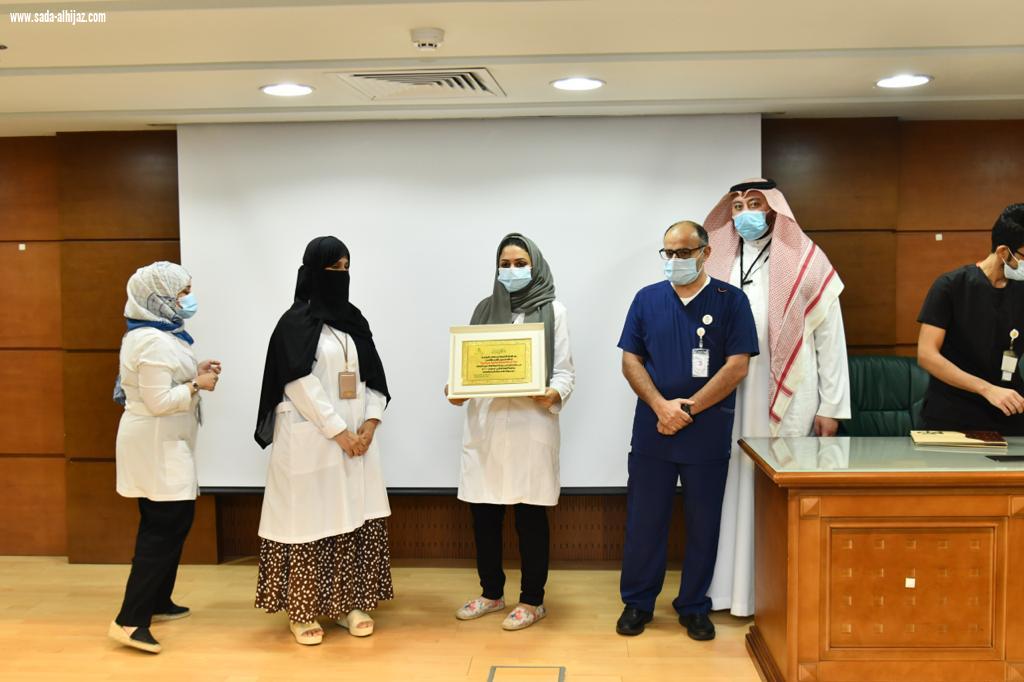 مستشفى شرق جده يشارك في اليوم العالمي للمسنين ٢٠٢٠م