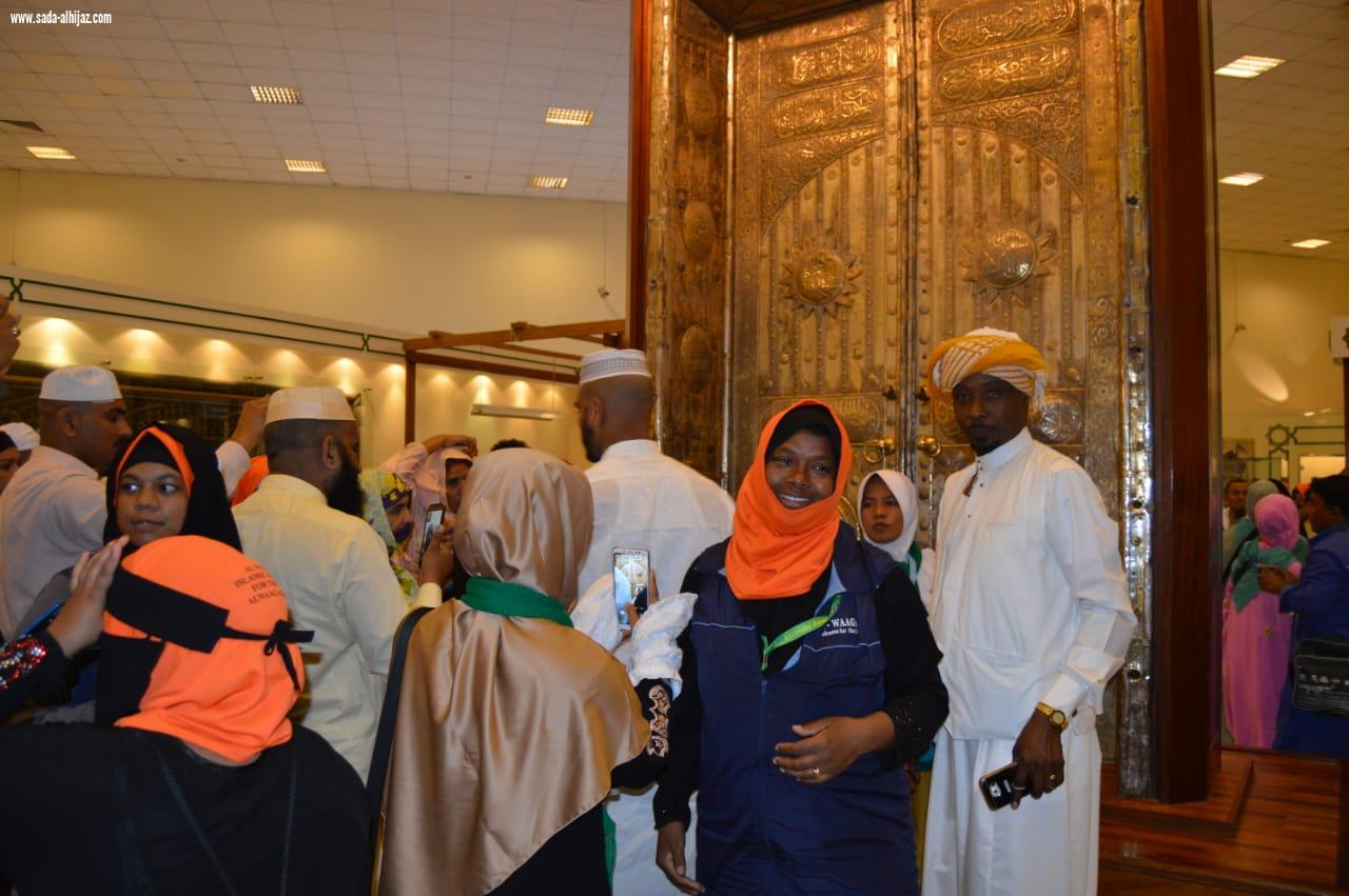 ملتقى محبي مكة الثقافى وفريق حياتنا رسالة التطوعي يستضيفان ضيوف سفارة جنوب أفريقيا من الصم والبكم