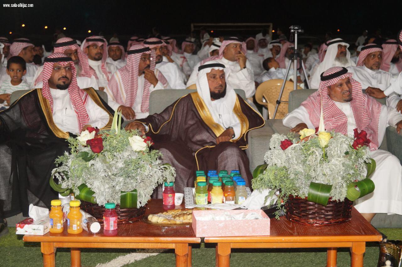 ابتدائية خضراء الخلفة  تحتفي بتقاعد المعلم عيسى مسملي بعد 37 عاماً من العطاء