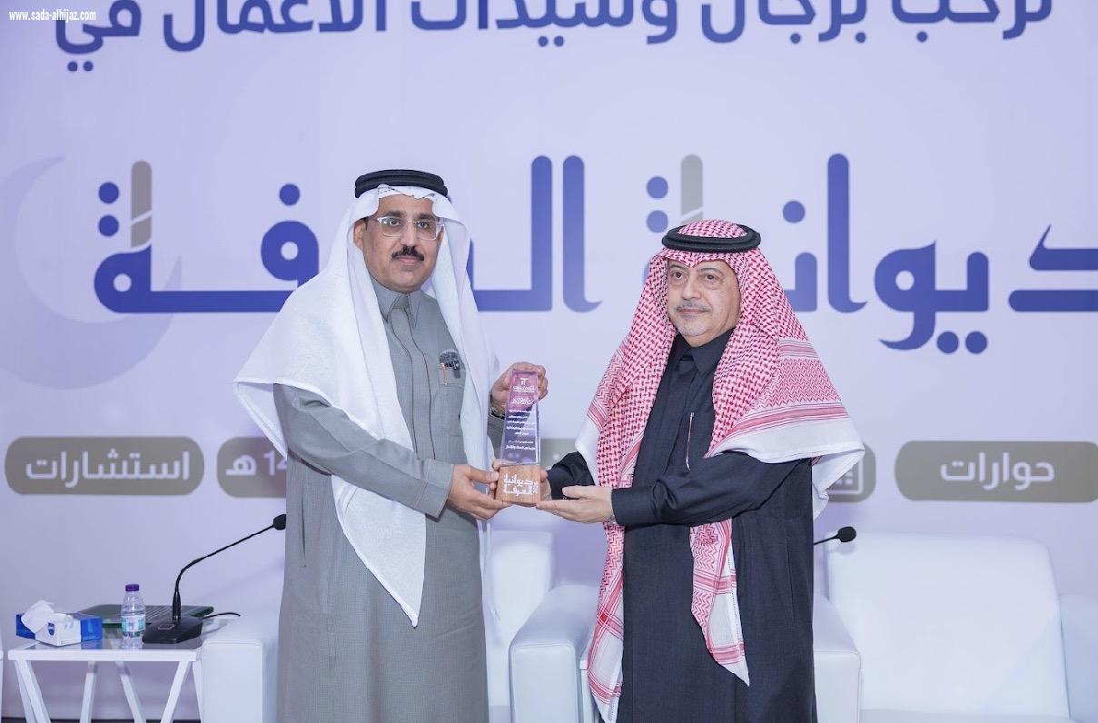 فرع وزارة الموارد البشرية بتبوك يؤكد حرصه على تمكين الكوادر الوطنية وتعزيز الاستقرار الوظيفي  