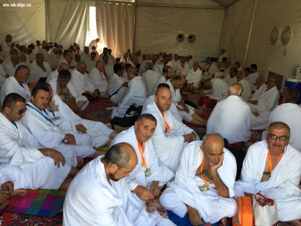 أكثر من مليونا حاج يستقروا على صعيد عرفات الطاهر