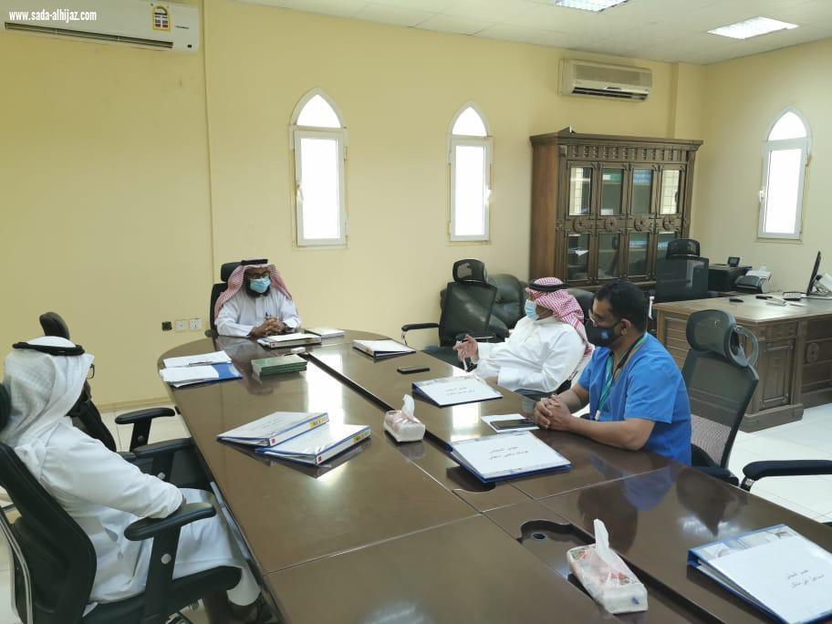 بلدي صامطة يتابع تطبيق الإجراءات الاحترازية على الباعة الجائلين