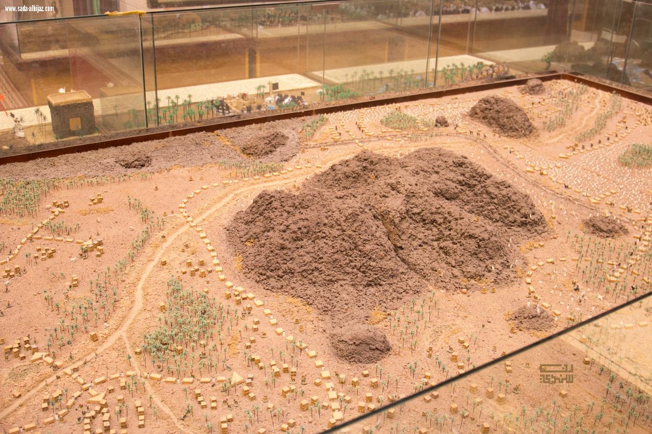 نفحات إيمانية وتاريخية بين طيات تاريخ المدينة المنورة بمتحف 