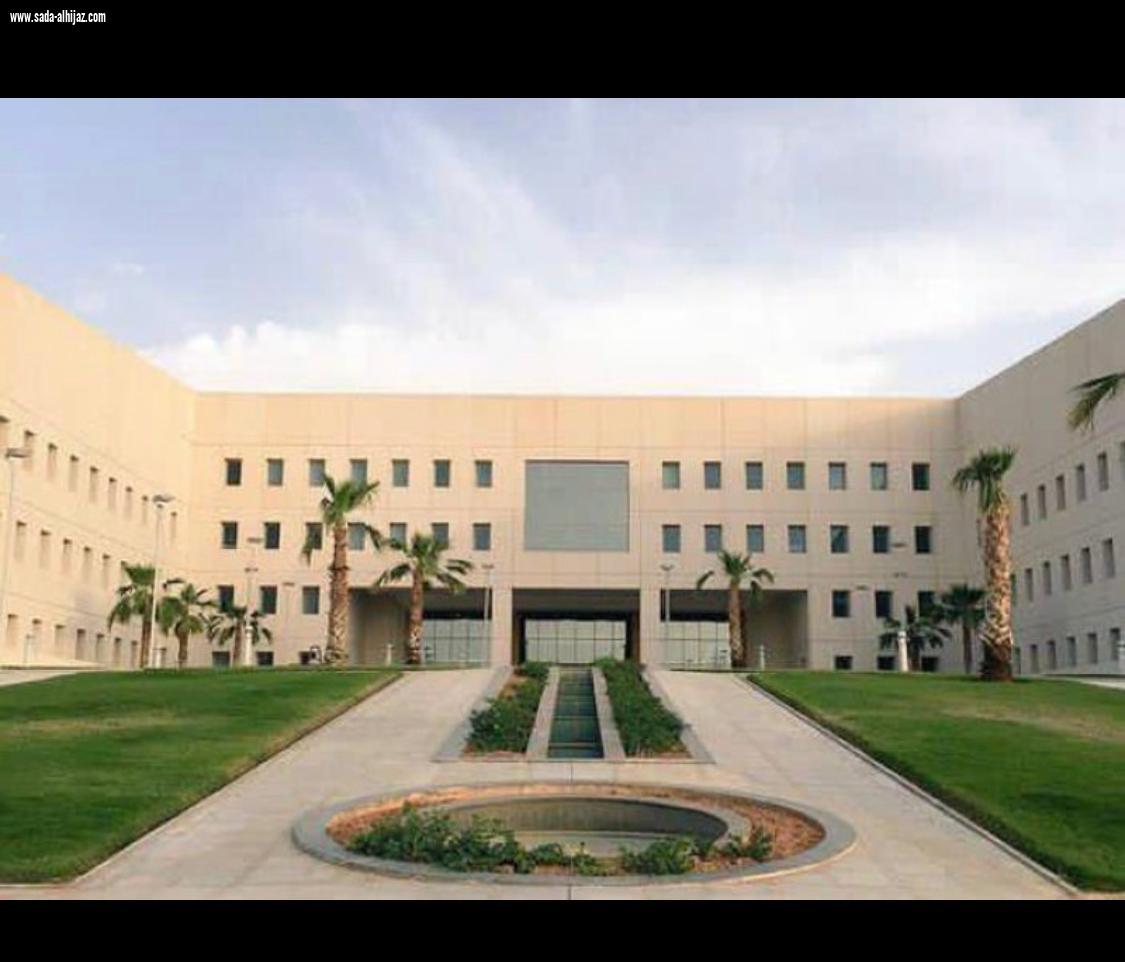 إقامة احتفالات التخرّج في الجامعات.. دخول للمحصنين فقط ونصف ساعة للاحتفال
