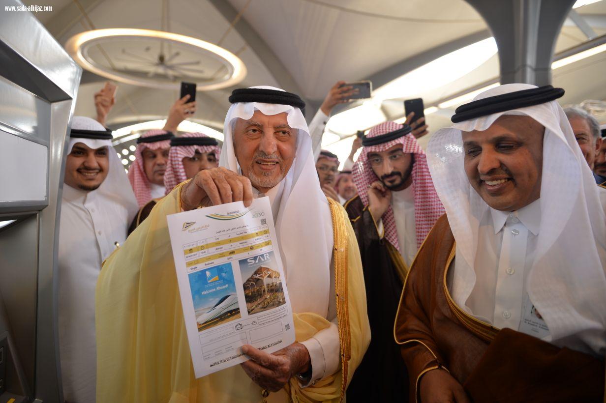 أمير مكة يهنأ خادم الحرمين على ماتحقق من إنجاز في قطار الحرمين الذي سيخدم الحجاج والمعتمرين وسكان الوطن الغالي