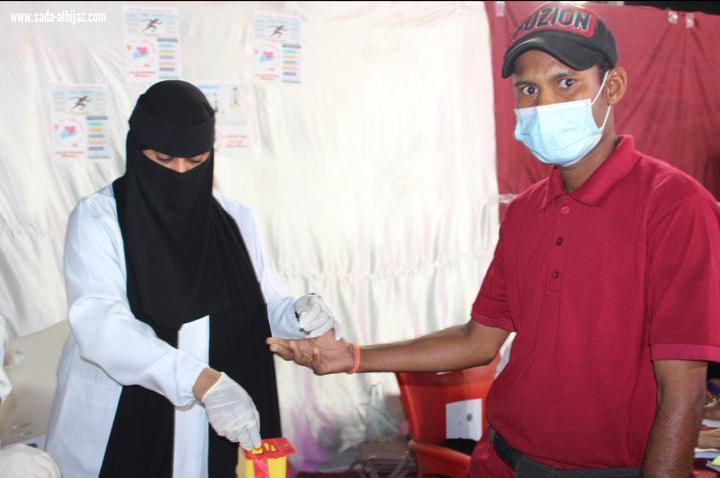 فريق مزايا الصحي يدشن مبادرة برنامج صحتك أمانتك بمهرجان أبو عريش الشتوي