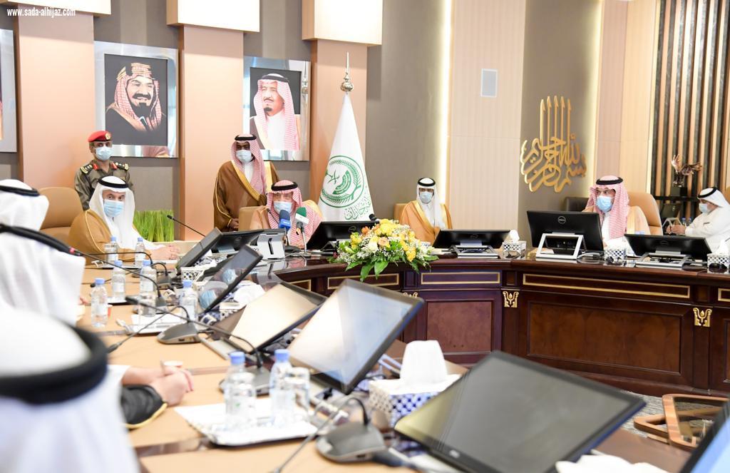 سمو أمير منطقة جازان يجتمع بوزير البيئة  ويضع حجر الأساس لعدد من  المشروعات المائية والبيئية بتكلفة تجاوزت 228 مليون ريال