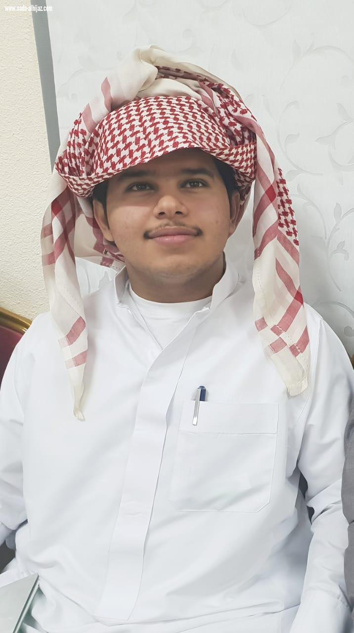 طلاب مجمع آل مشحنة التعليمي يحققون المركز الأول في التفوق العلمي على مستوى مدارس تعليم الريث