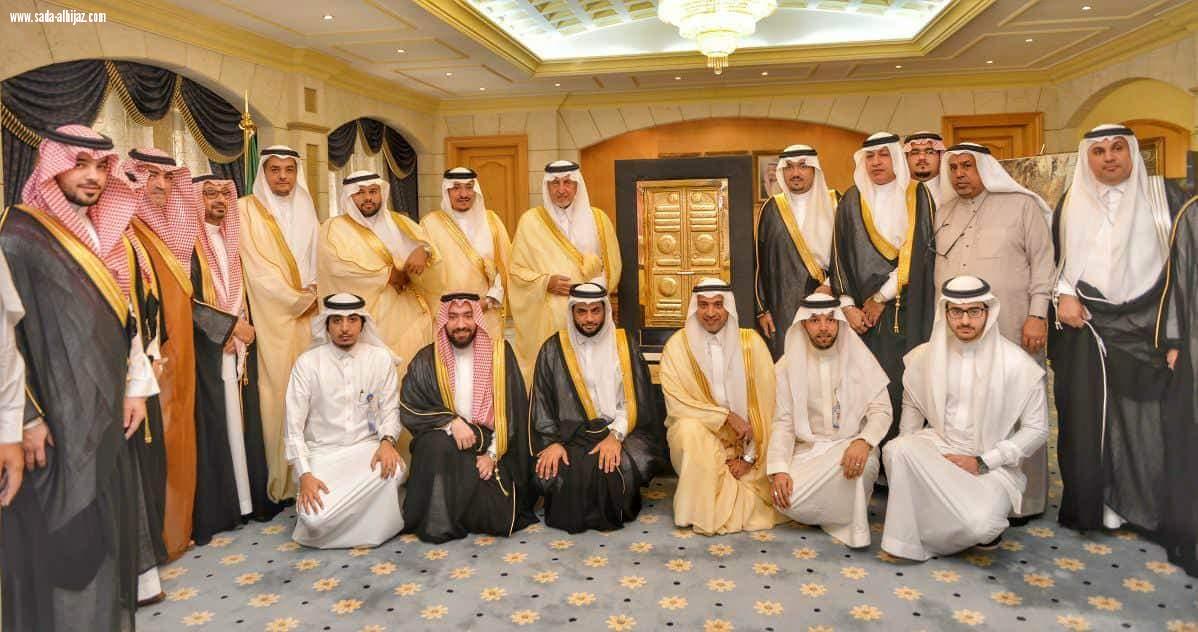 امير مكة يجتمع مع رئيس وأعضاء مجلس إدارة الغرفة التجارية بمكة حاثاً إياهم على التشارك مع القطاع الحكومي لدفع عجلة التنمية