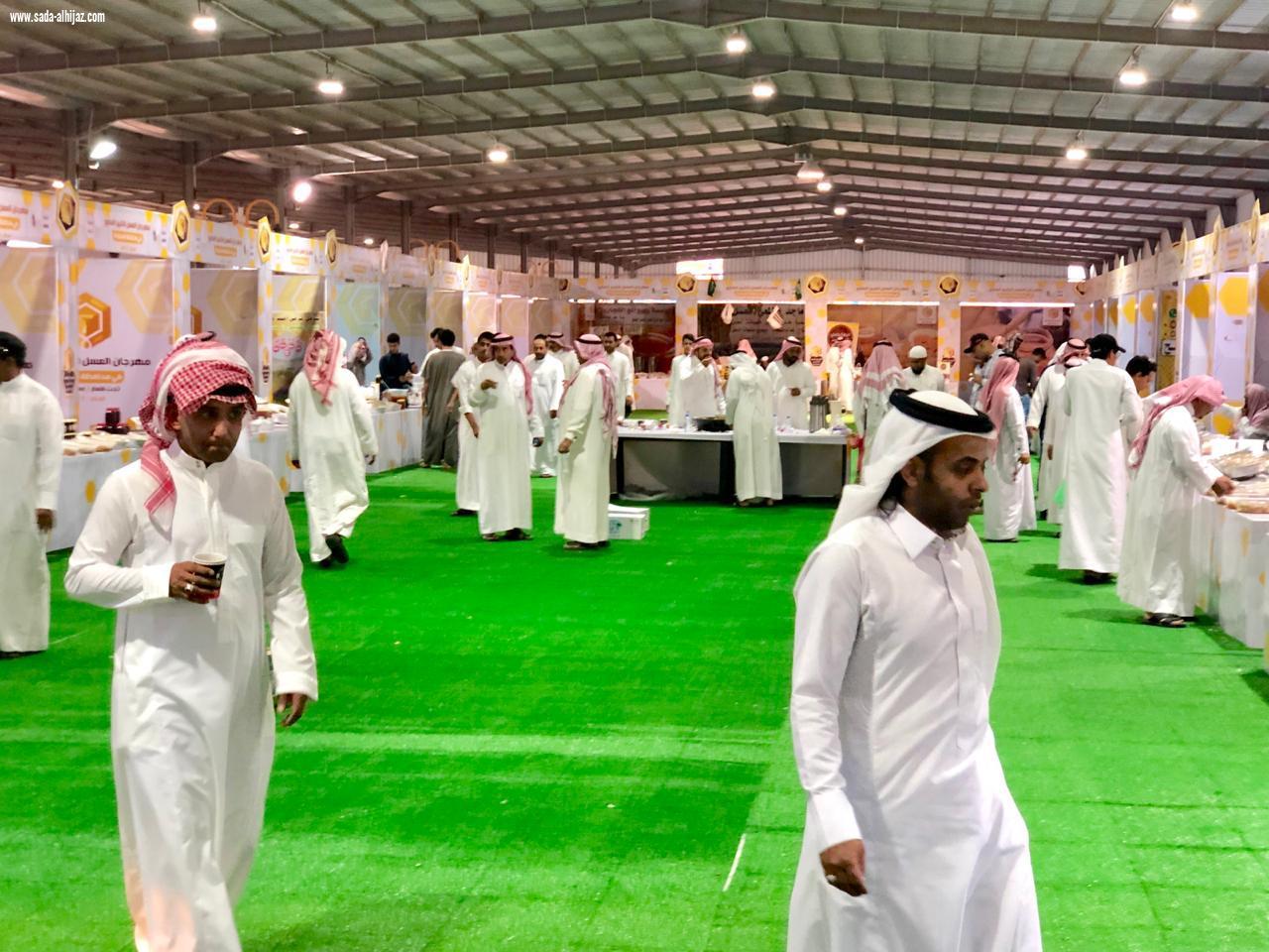 الشهري عضو شرف نادي الهلال المجاردة جاذبة للزوار والشاعر بن حاسن هنا التميز