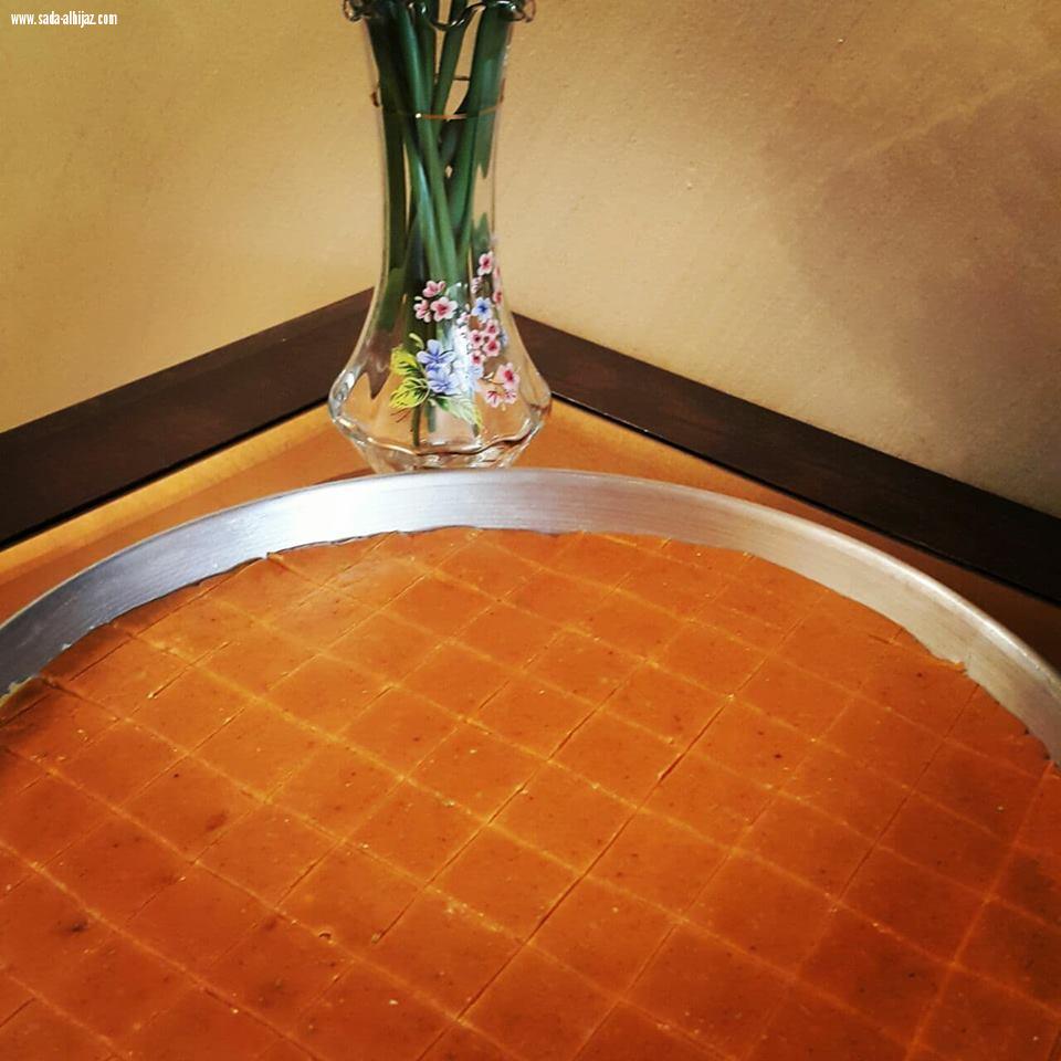 شبكة نادي الصحافة تكرم الفائزة الثالثة في بازار الدانه  سناء شبانة (ماما سناء) عن الحلويات اللبنية والهريسة ذات الطعم الذي لا يقاوم