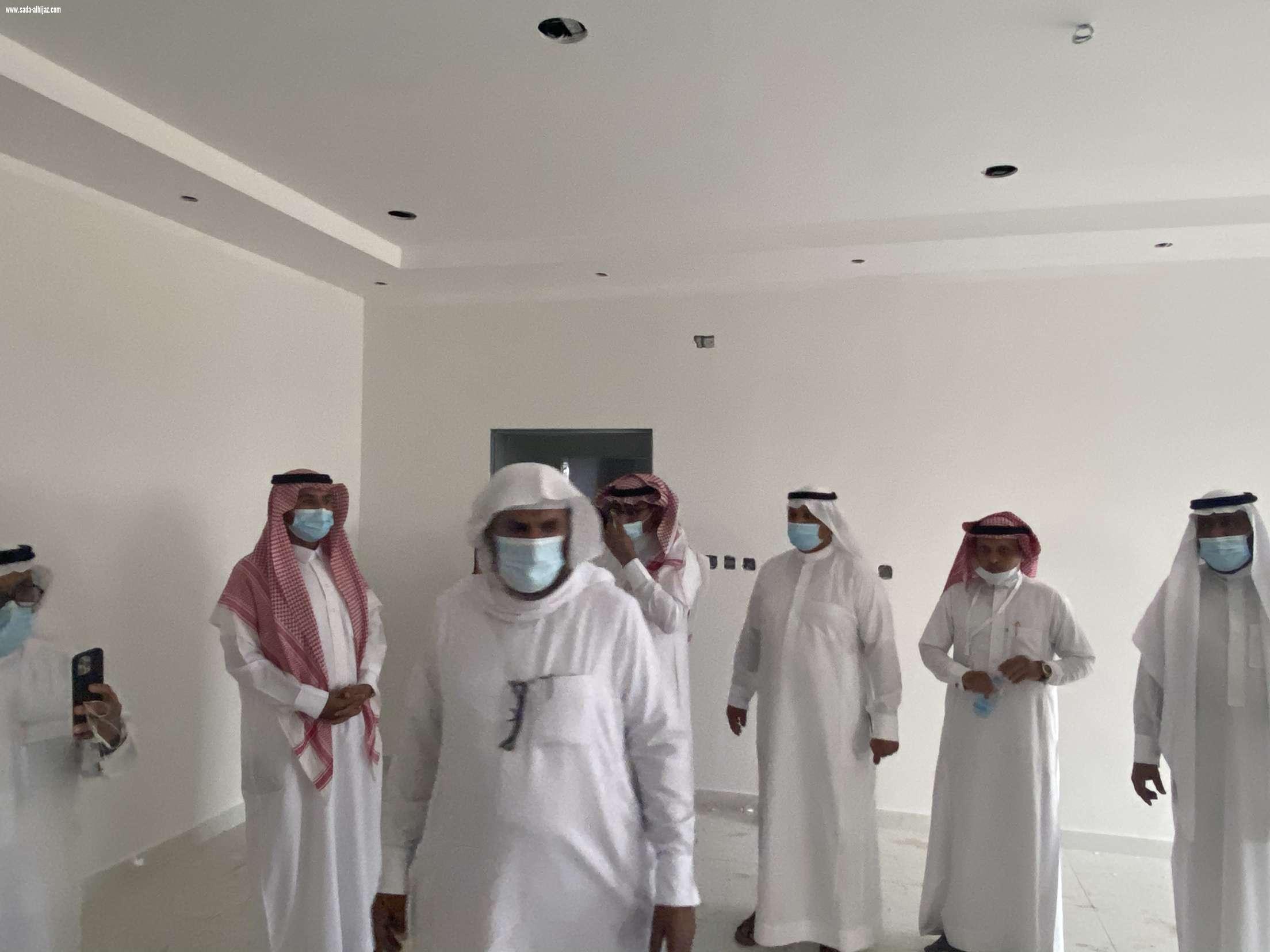 فيما شهدت الزيارة توقيع ثلاثة عقود شراكة مجتمعية فريق الاعلام الجديد بمنطقة جازان يزور جمعية البر الخيرية بأحد المسارحة  