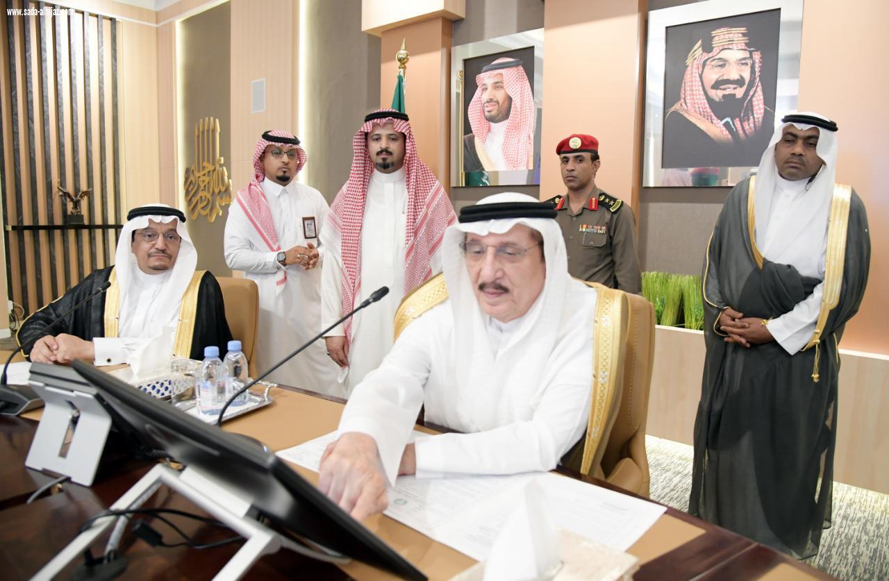 سمو أمير جازان يدشن ويضع حجر الأساس لمشروعات تعليمية بأكثر من 900 مليون ريال 