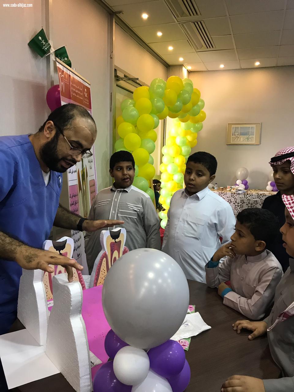 مساعد صحة جازان ومدير مستشفى صامطة يدشنان فعاليات الأسبوع الخليجي الموحد لصحة الفم والأسنان