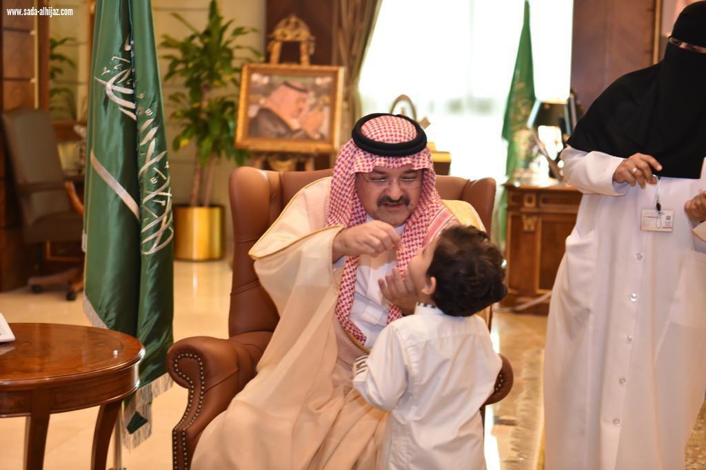 شهدت تطعيم  ٢٣٥.٣٣٥ طفل و طفلة اختتام المرحلة الأولى لحملة التطعيم الوطنية ضد شلل الأطفال بجدة