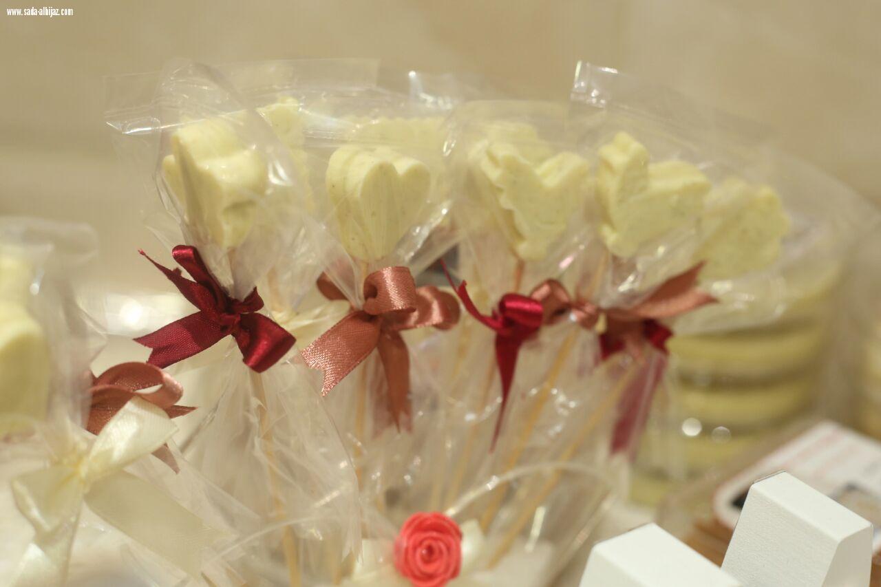 شبكة نادي الصحافة تكرم الفائزة الثالثة في بازار الدانه  سناء شبانة (ماما سناء) عن الحلويات اللبنية والهريسة ذات الطعم الذي لا يقاوم