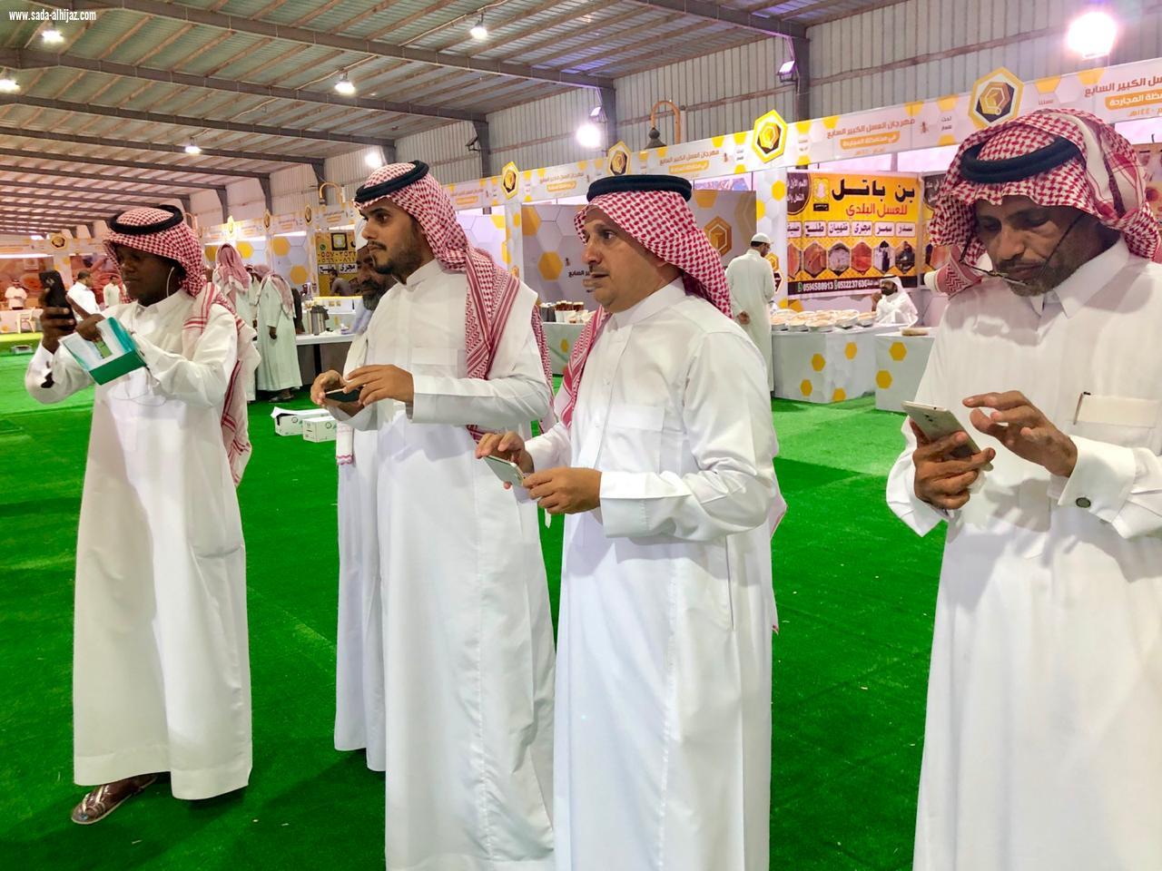 الشهري عضو شرف نادي الهلال المجاردة جاذبة للزوار والشاعر بن حاسن هنا التميز