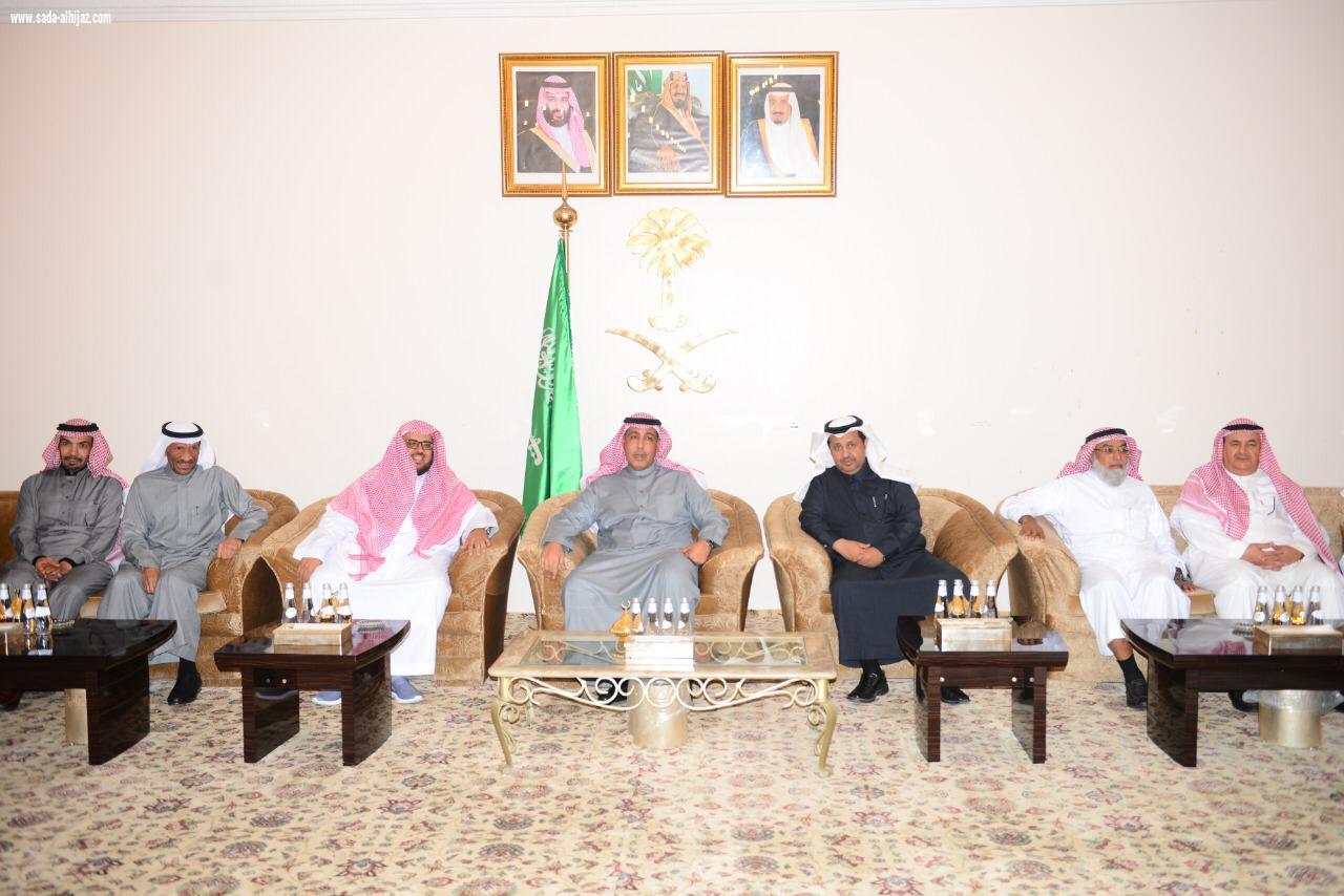 محافظ العلا يستقبل مدير تعليم منطقة المدينة المنورة