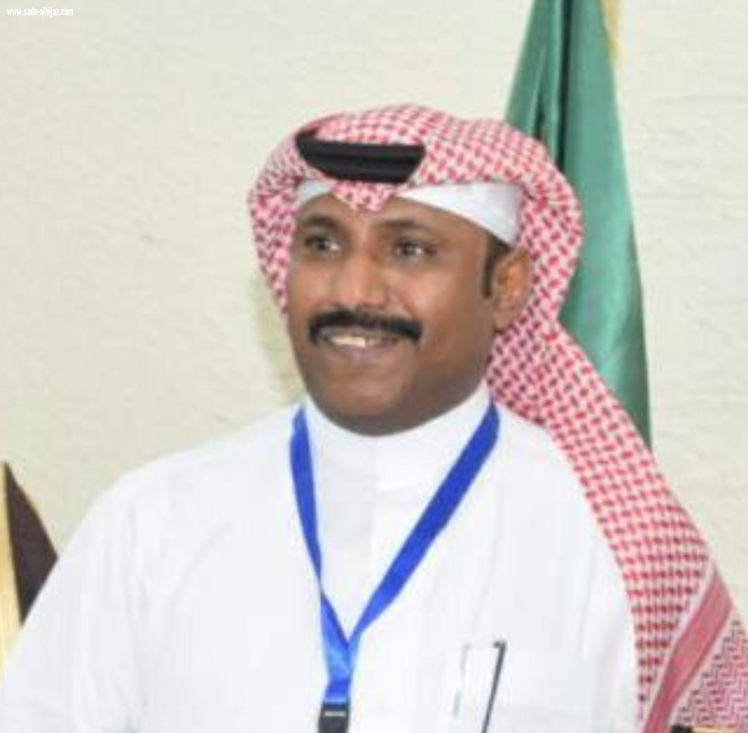 عبداللطيف ناشب مدير تحرير لصحفية اصداء عكاظ بالمنطقة الجنوبية..