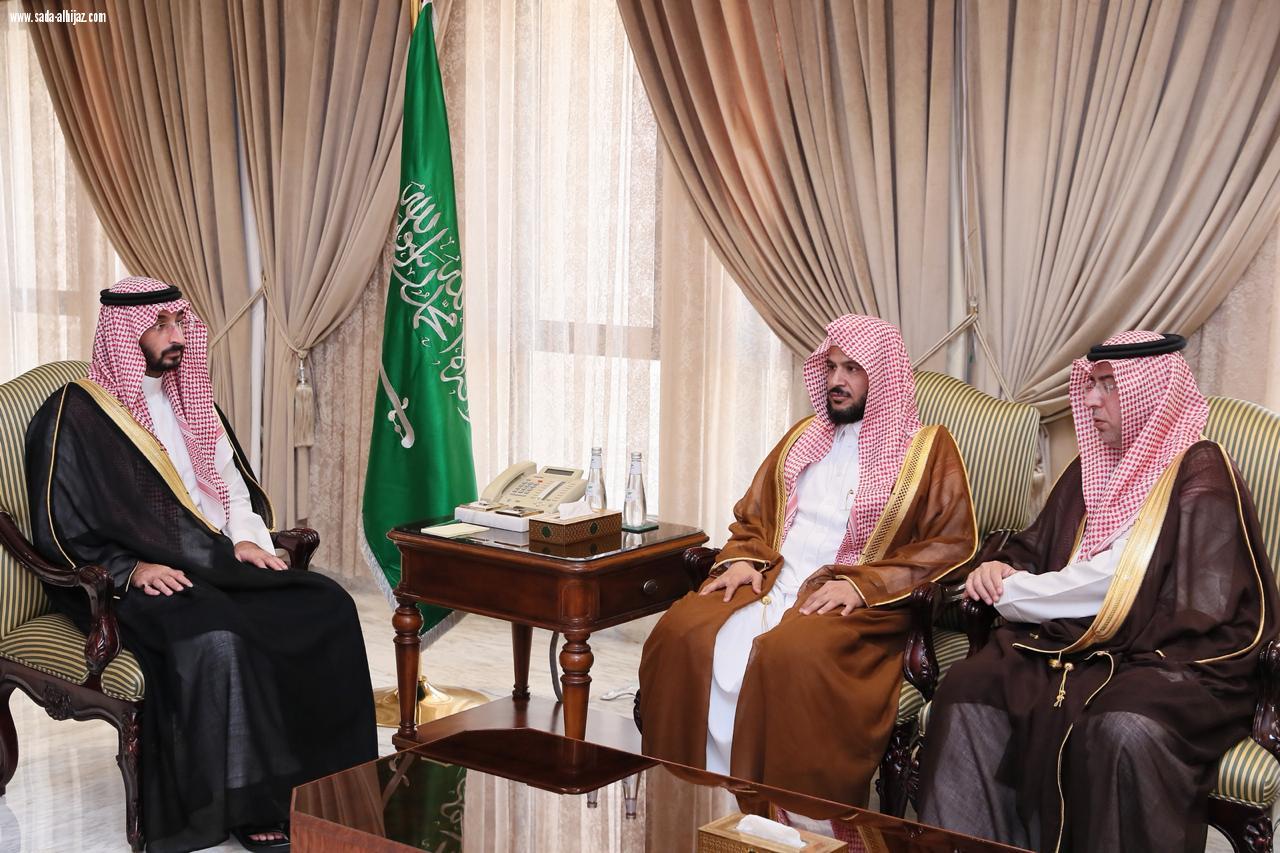 امير مكة ونائبه يستقبلا الرئيس التنفيذي لشركة إن إم سي للرعاية الصحية