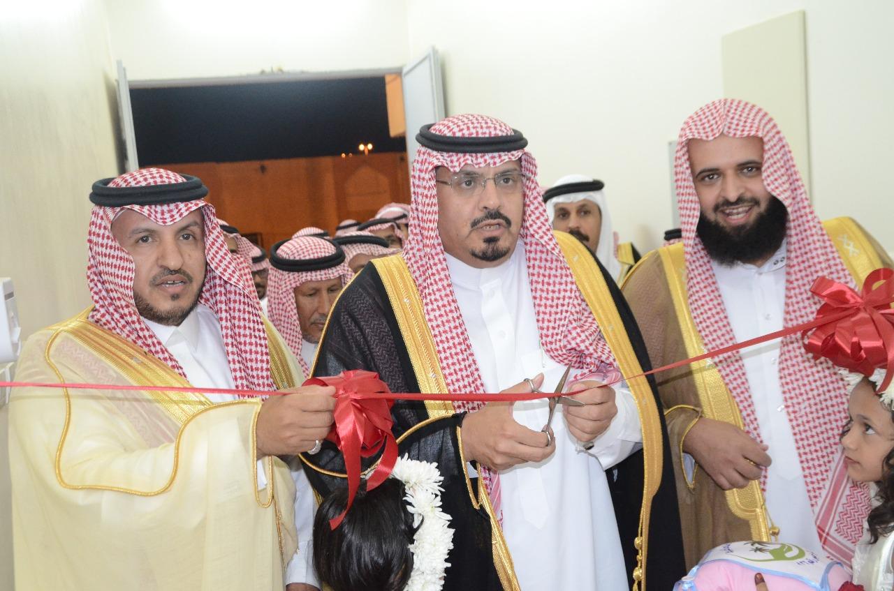 محافظ محافظة تربة يدشن جمعية شعر الخيرية