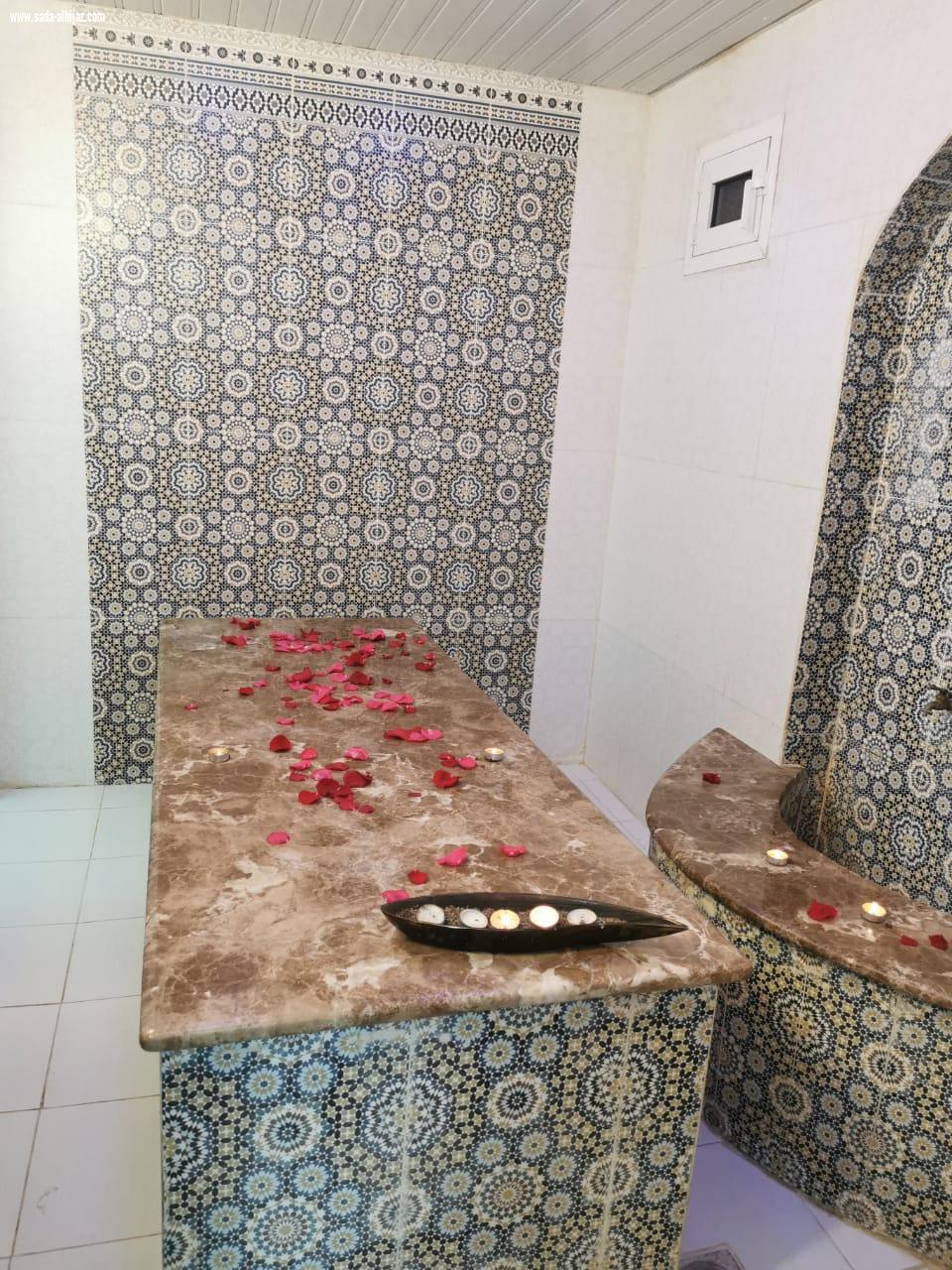 الإعلاميات ونجمات السوشال ميديايشاركوا صالون أحلام النواعم احتفاله بعشرين سنة عمل