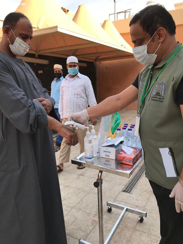 الإسلامية بالجوف تواصل تنفيذ مجموعة من الاجراءات الاحترازية للوقاية من فيروس كورونا في مساجد سكاكا  