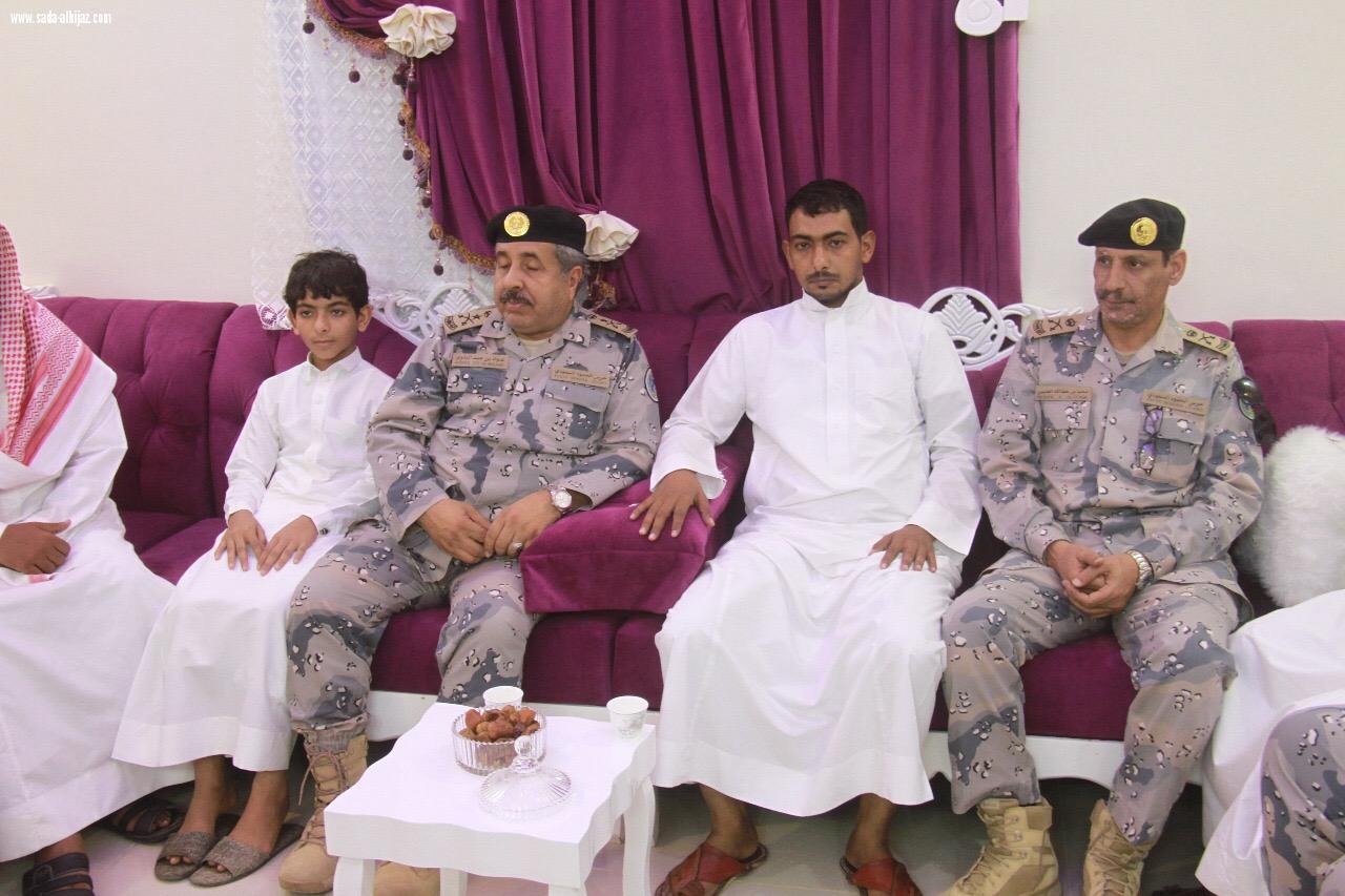 مدير عام حرس الحدود ينقل تعازي القيادة في شهيد الواجب الحكمي 