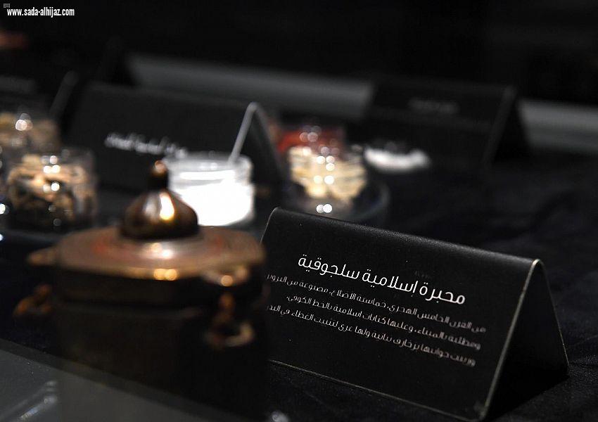 نوادر مخطوطات المسجد النبوي معرض يثري زائريه بطرق تدوين وحفظ المخطوطات قديماً
