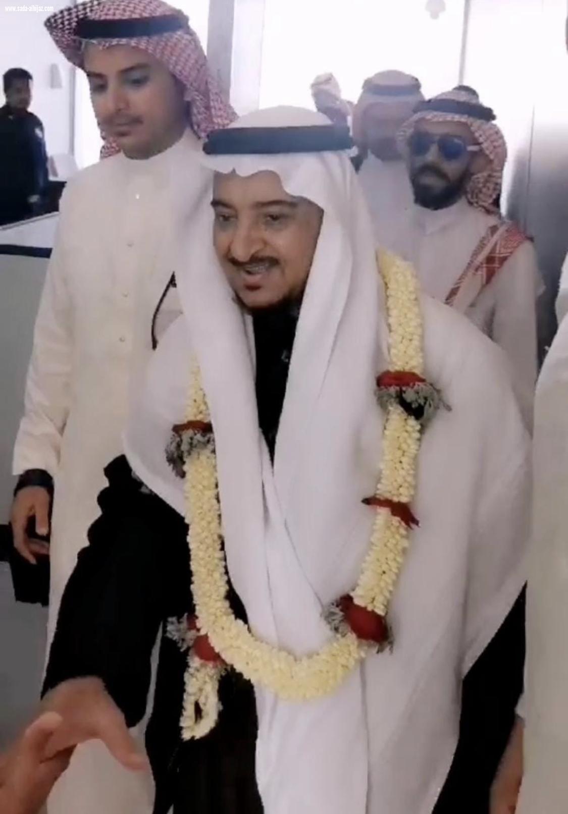 مشايخ وأعيان وابناء محافظة الطوال يستقبلون الدكتور عبدالرحمن ناشب بعد فترة علاجه بالرياض