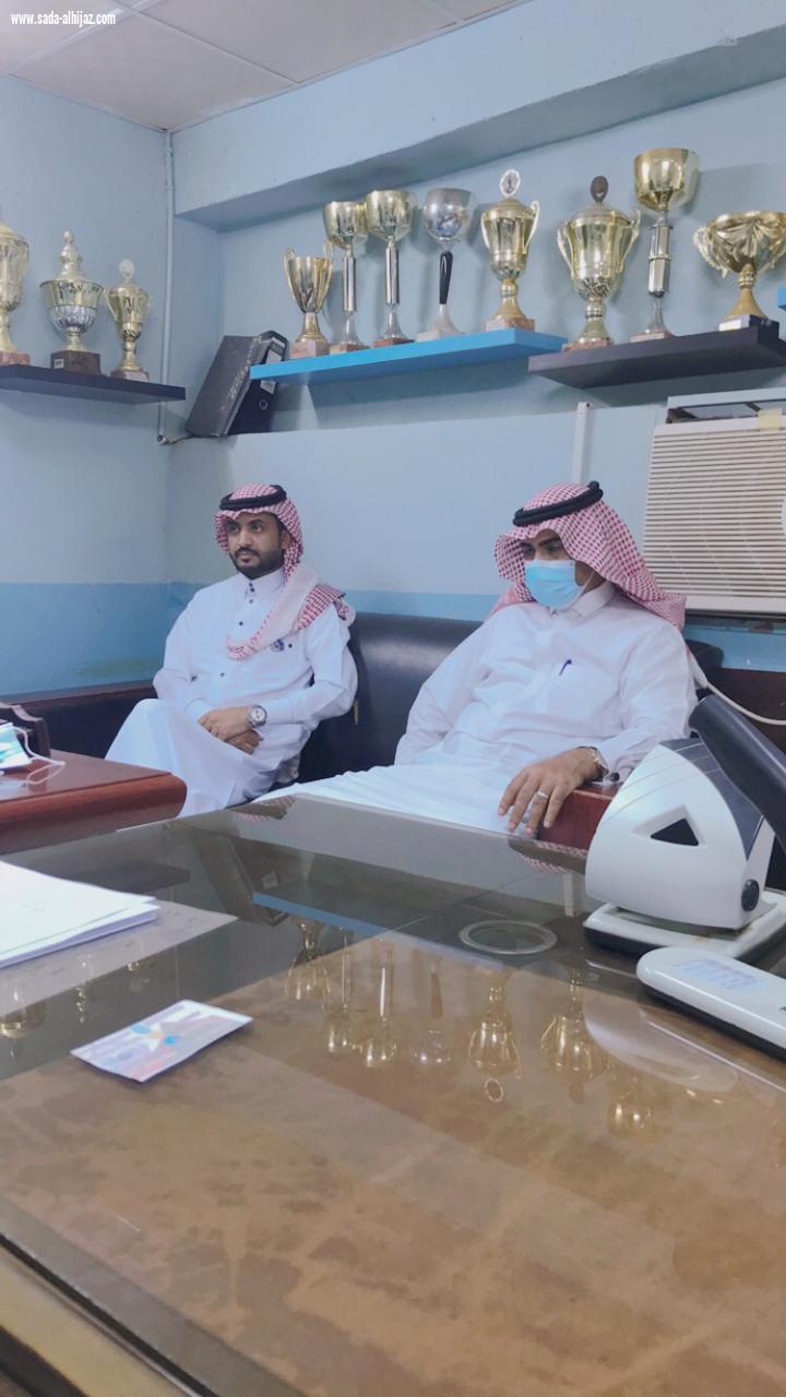 أبناء محافظة أبو عريش يقفون جنبا إلى جنب مع نادي اليرموك