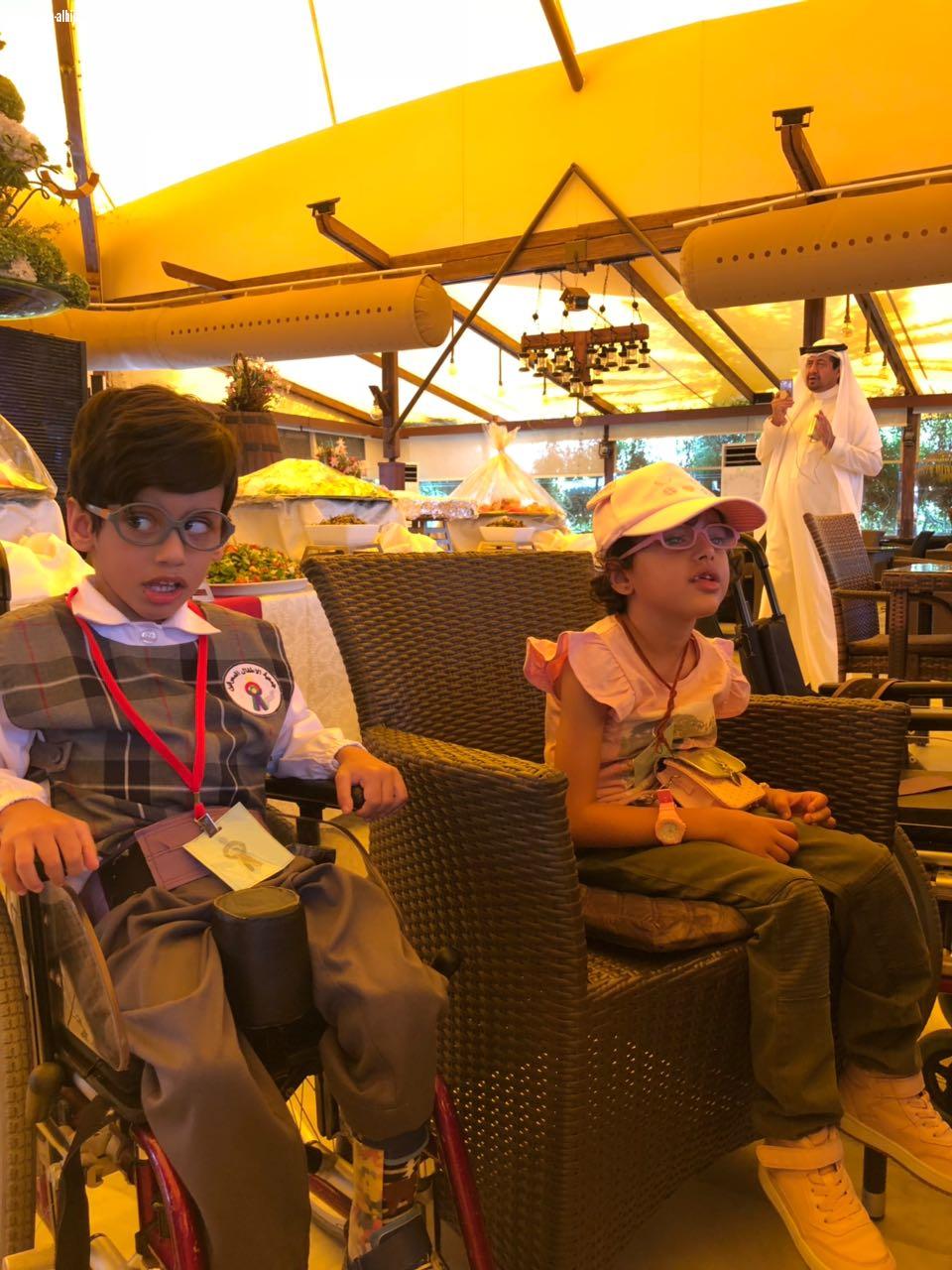 مركز الملك عبدالله بن عبدالعزيز  لرعاية المعوقين بجدة يحتفل  مع 175 دولة بيوم الأرض 48 