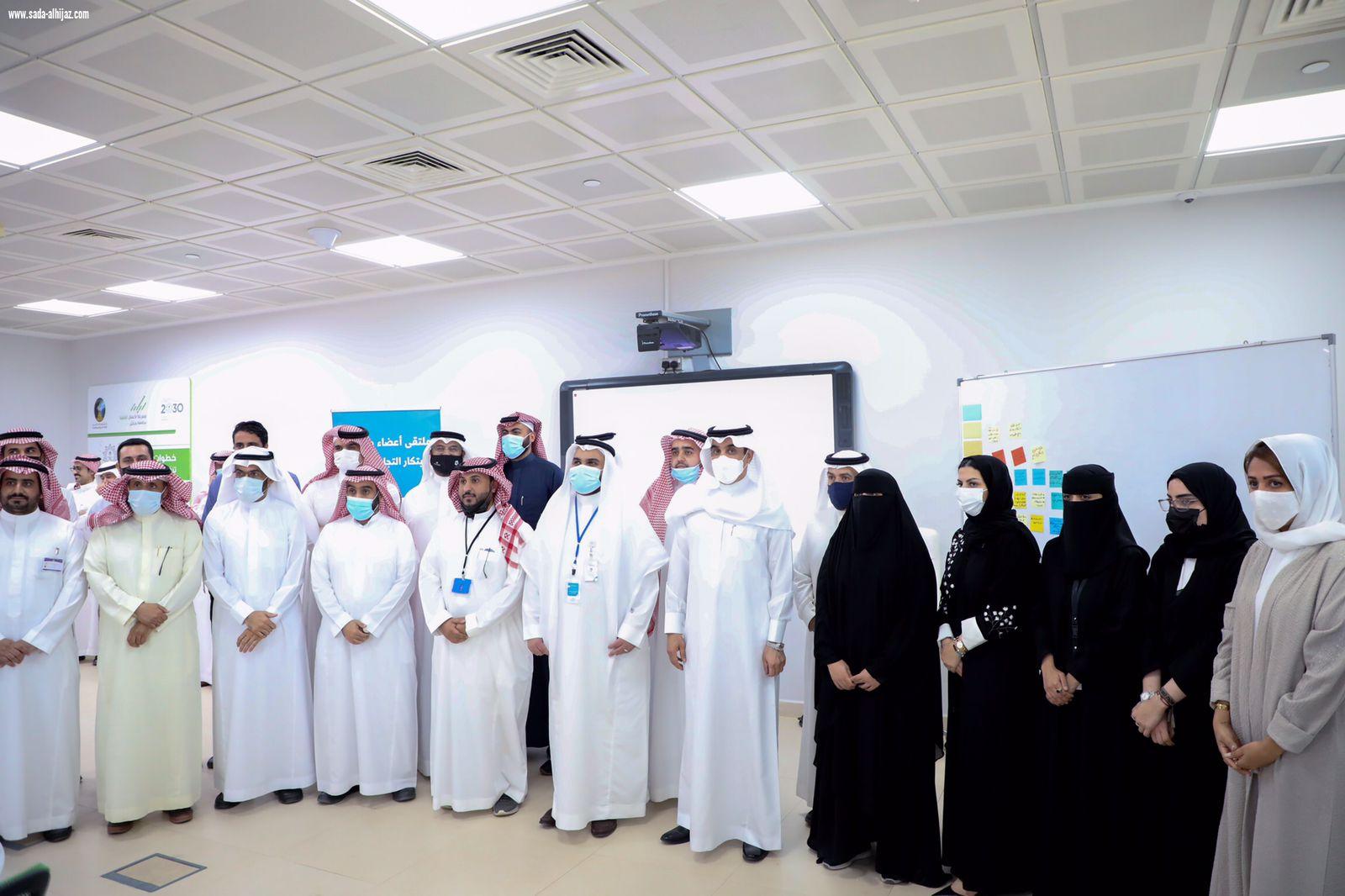 رئيس جامعة حائل يزور ملتقى منظومة الابتكار التجاري الوطنية الذي تنظمه هيئة المنشآت الصغيرة والمتوسطة باستضافة جامعة حائل