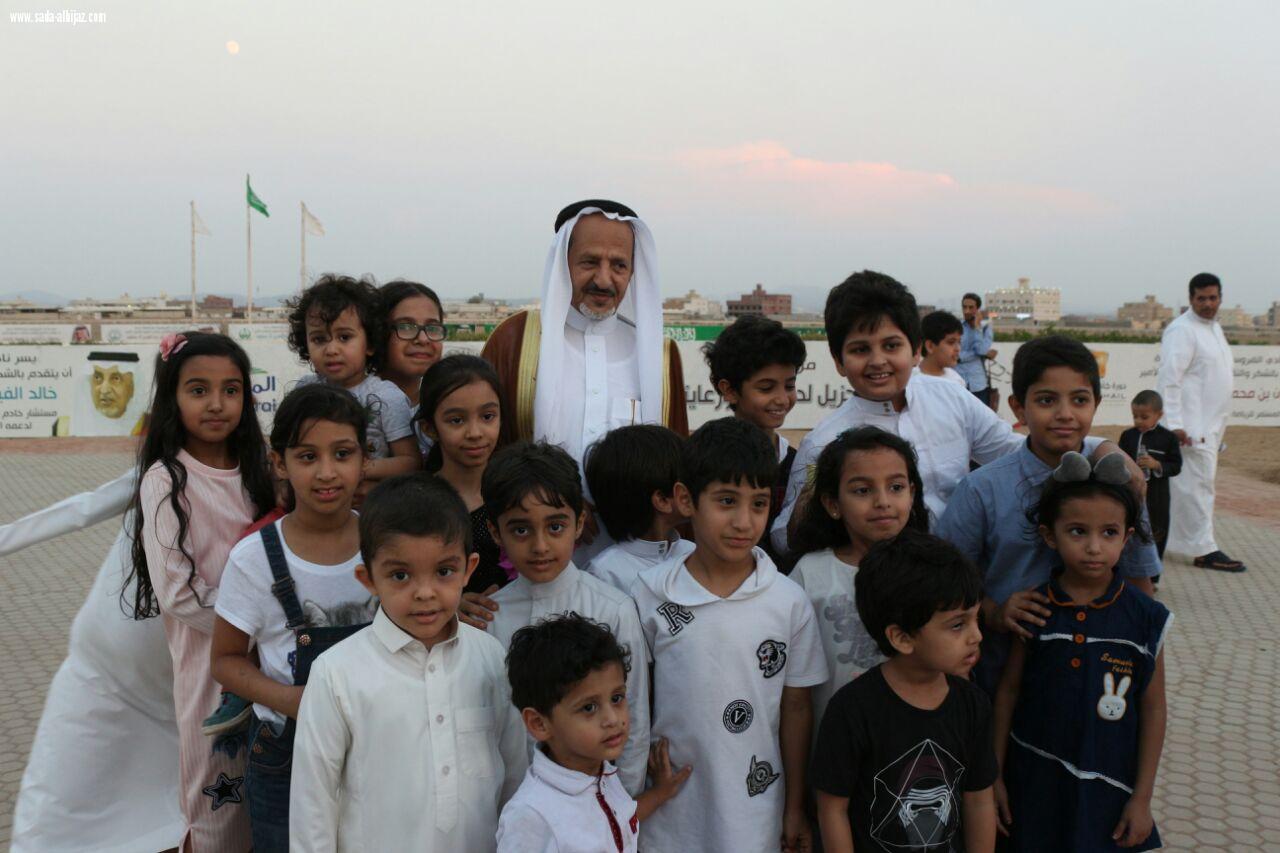 الراشي يهدي أبناء عبدالله باسنبل كأس مجموعة فهد بن سيبان السلمي