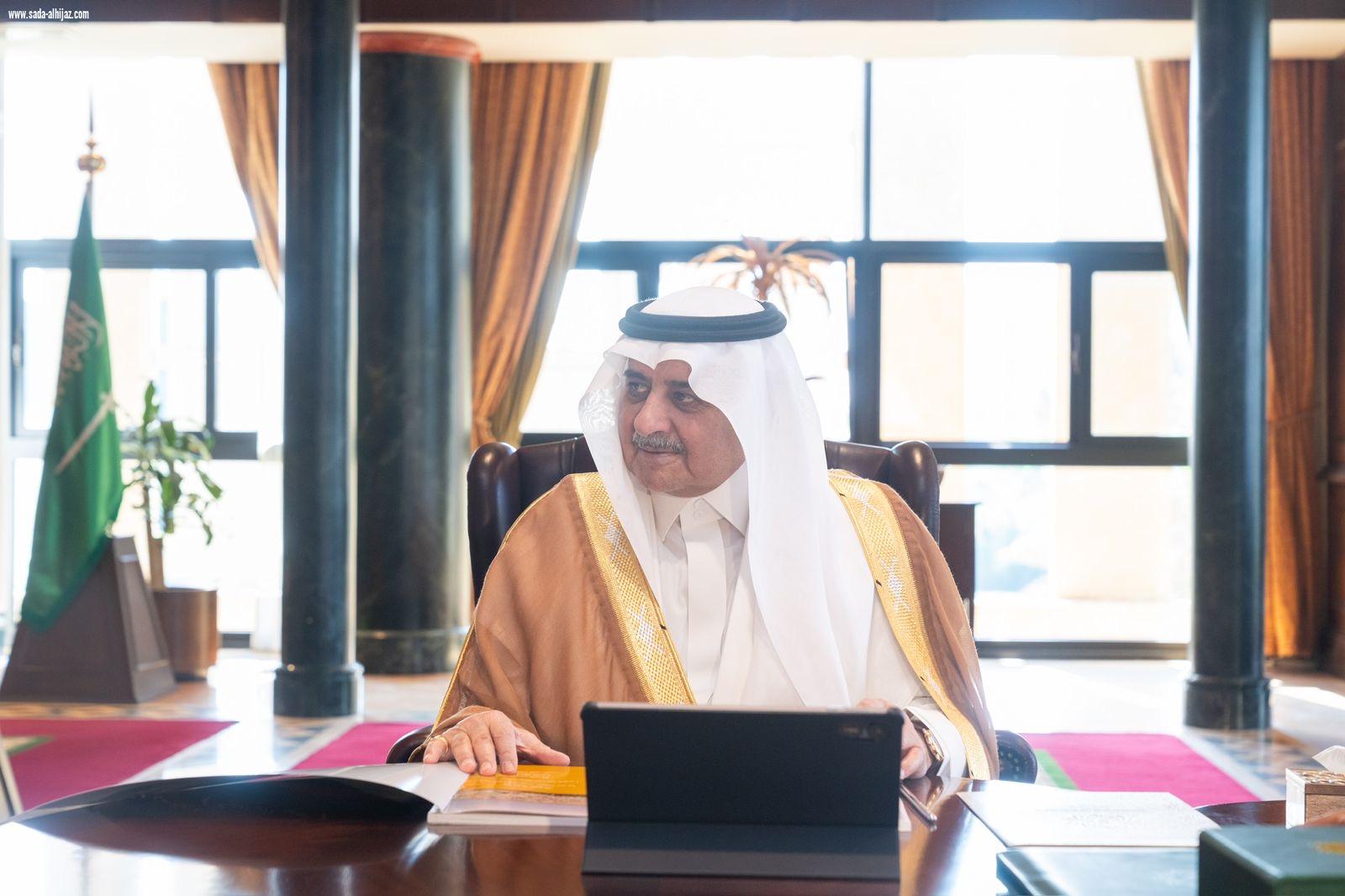 أمير تبوك يطلع على تقرير مؤشرات الأداء لمدارس الملك عبدالعزيز النموذجية بالمنطقة 
