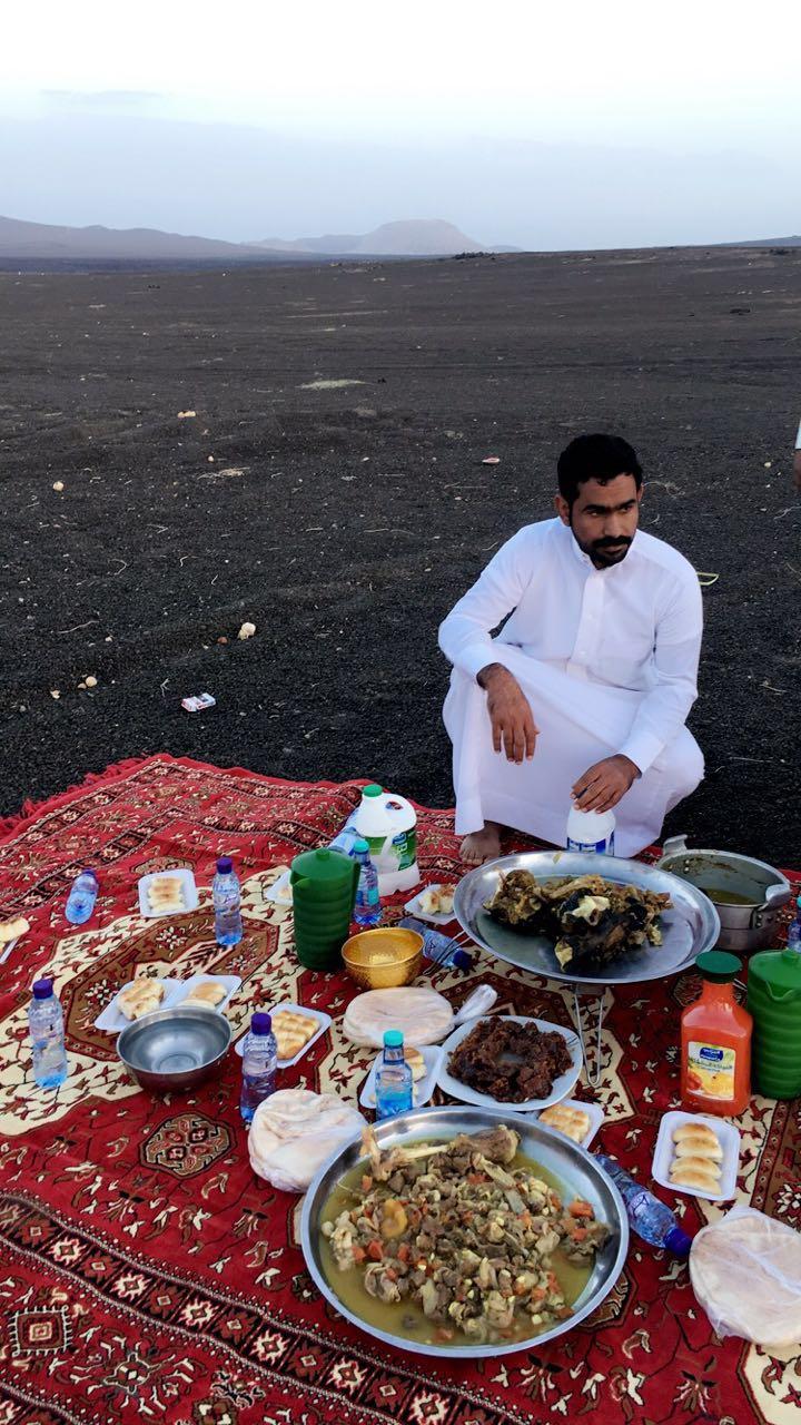 بالصور والفيديو شباب مدينة الحليفة يقيمون افطار جماعيا 