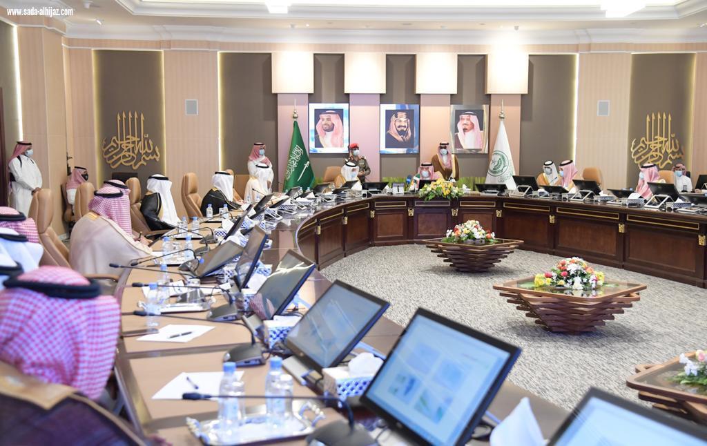 سمو أمير منطقة جازان يجتمع بوزير البيئة  ويضع حجر الأساس لعدد من  المشروعات المائية والبيئية بتكلفة تجاوزت 228 مليون ريال