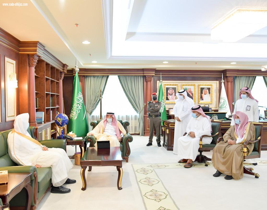 سمو أمير منطقة جازان يدشن برنامج الأسرة والإجازة 