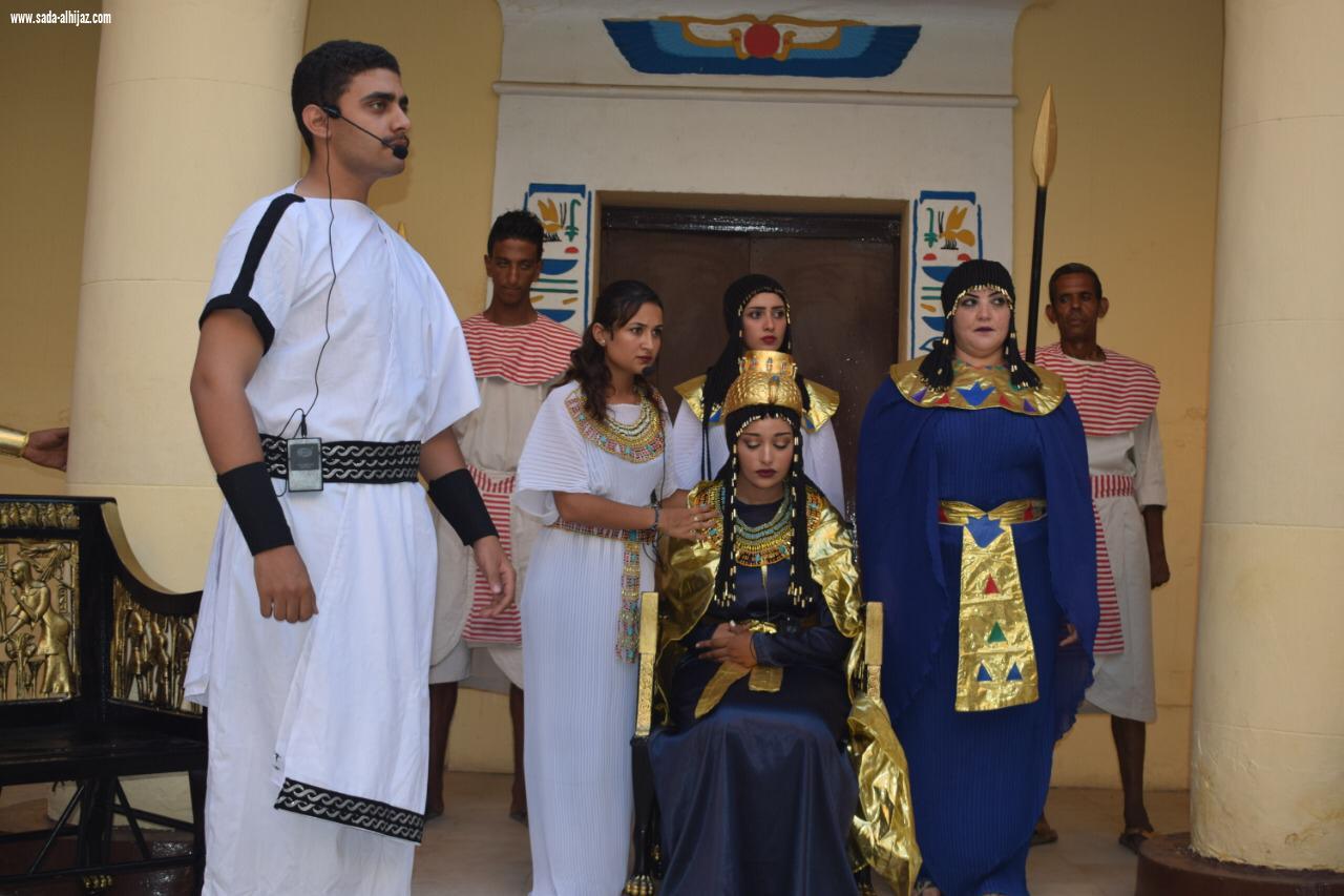 صراع الملوك مسرحية عن حتشبسوت وتحتمس الثالث بالقرية الفرعونية