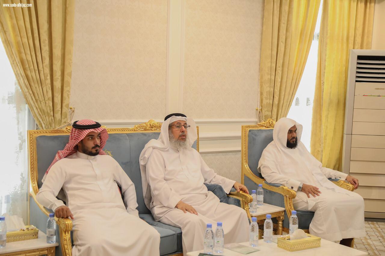 وزير الشؤون الإسلامية :الحج ليس ميدانا لرفع الشعارات الطائفية والسياسية والحزبية دشن الحملة الدعوية الإرشادية الأولى