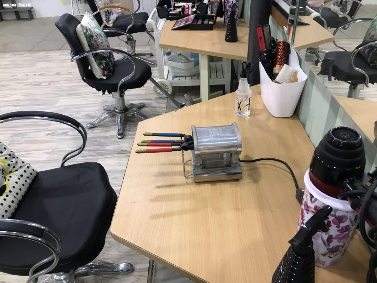 الجهني تدشن الورشة المحمية لطالبات العوق الفكري بتعليم المدينة.