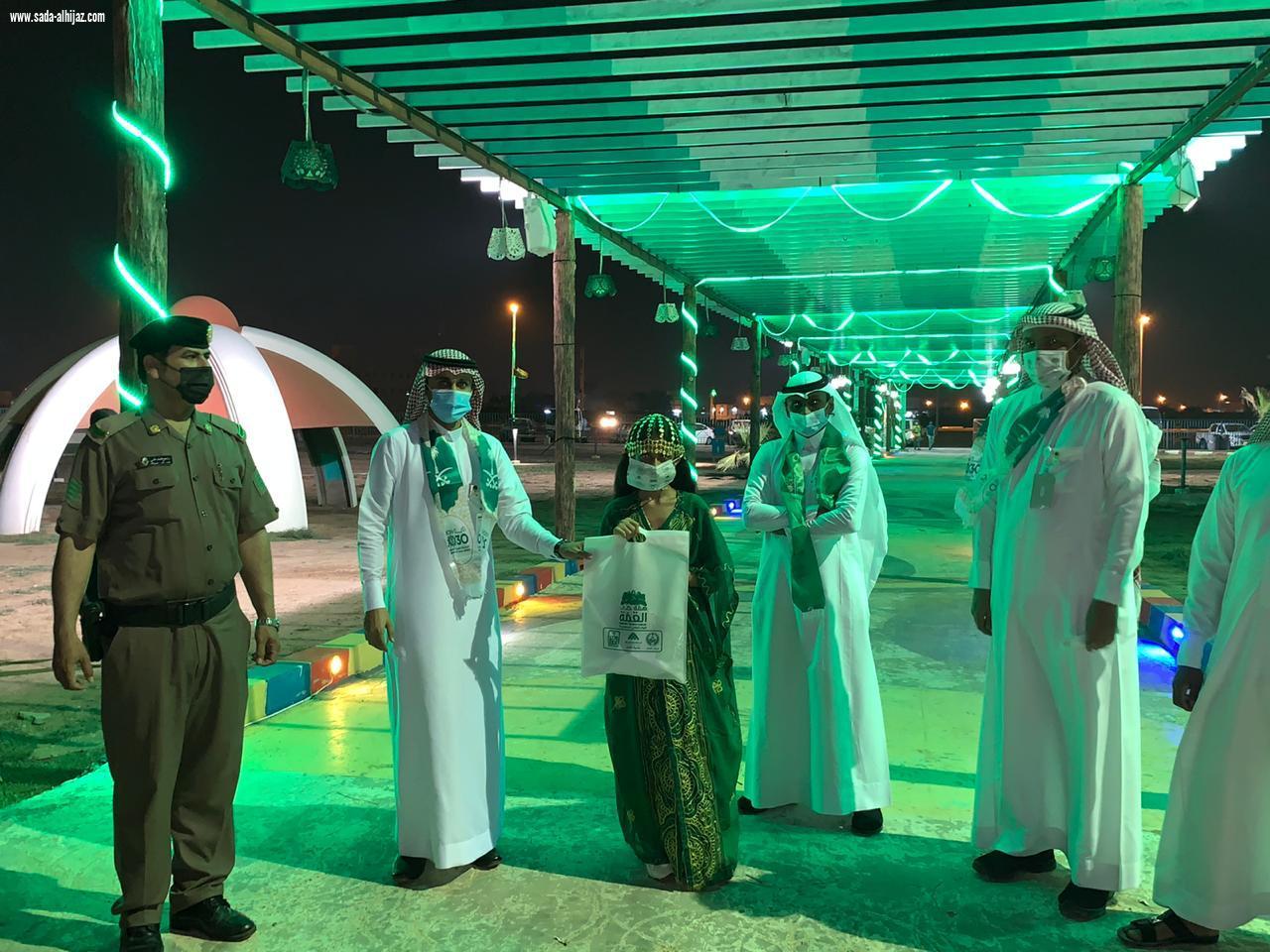 بلدية مركز القفل تشارك الأهالي فرحة اليوم الوطني