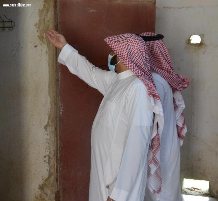 مدير الشؤون الإسلامية بجازان يتفقد مساجد وجوامع محافظة الريث المتضررة من الامطار