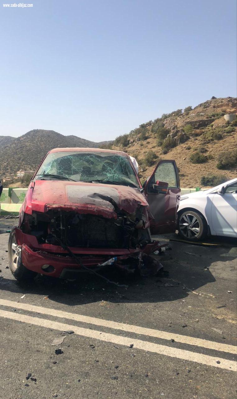 حادث تصادم قبل ظهر اليوم الأربعاء 